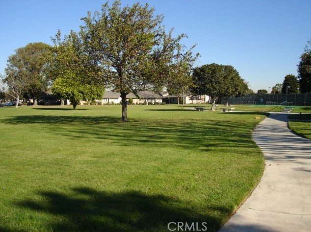 8756 Marin Cir, Huntington Beach CA  92646-5751 exterior