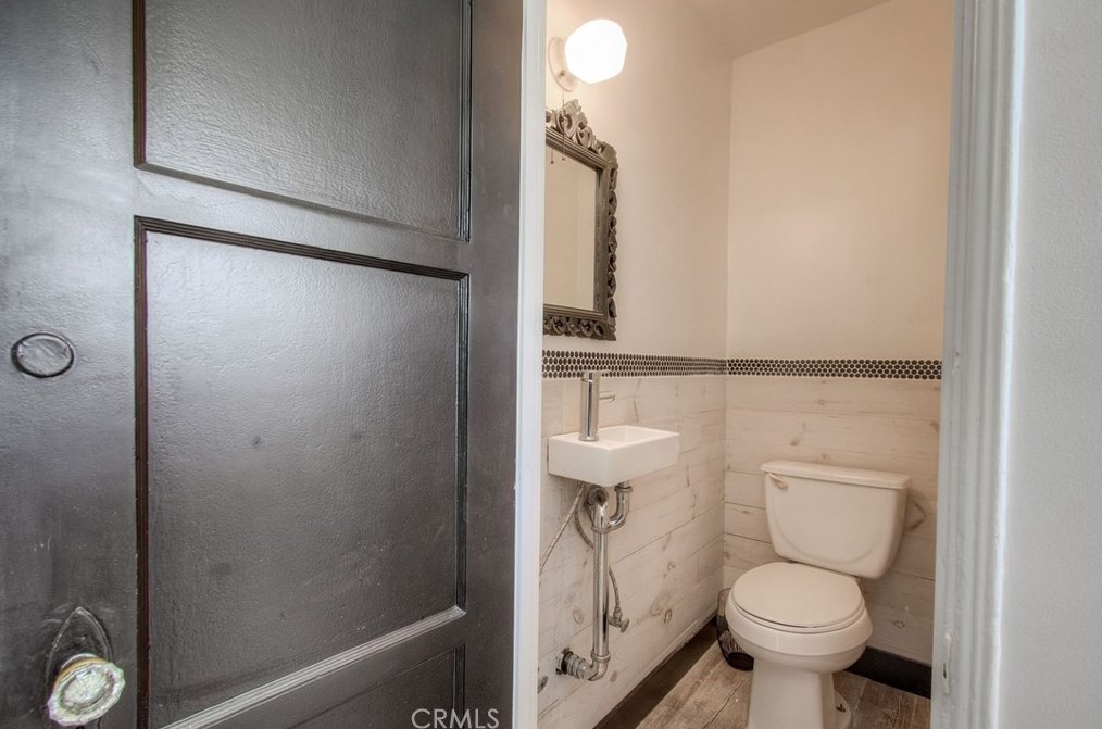 1456 89 St, Los Angeles CA  90002-1225 exterior