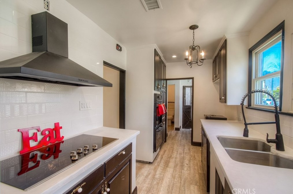 1456 89 St, Los Angeles CA  90002-1225 exterior