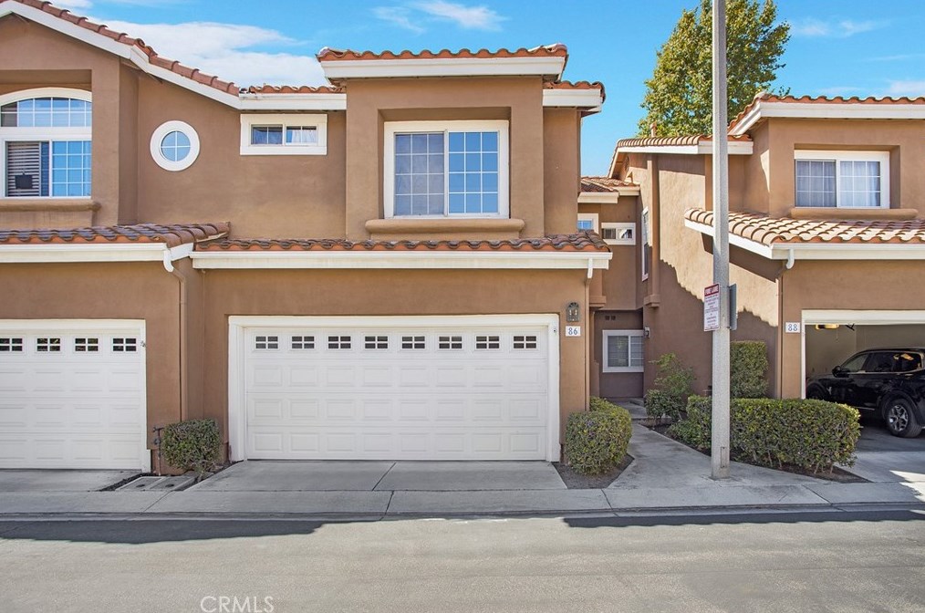 86 Matisse Cir, Laguna Beach CA  92656-3866 exterior