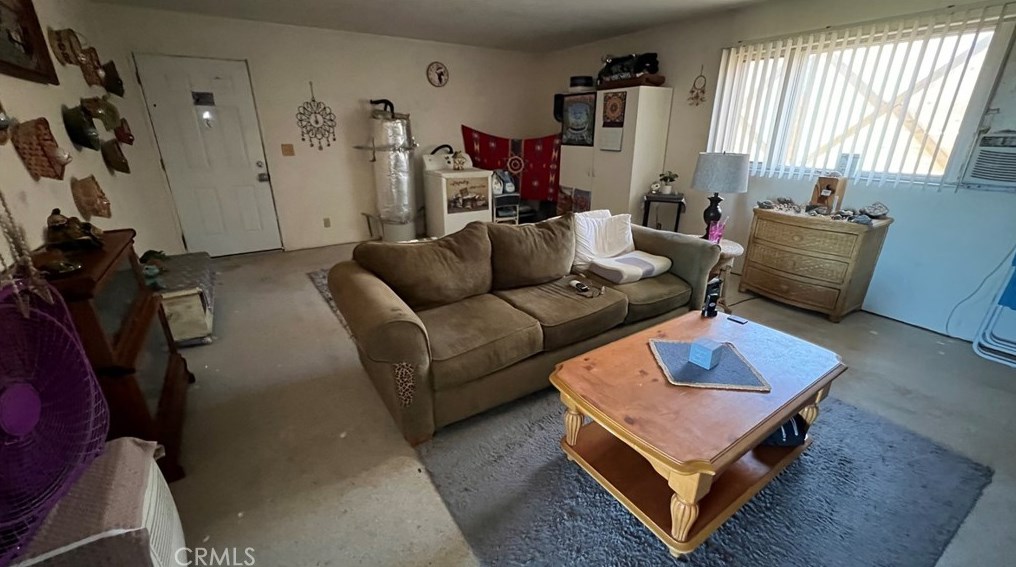 7586 Olympic Rd, Joshua Tree CA  92252-2956 exterior