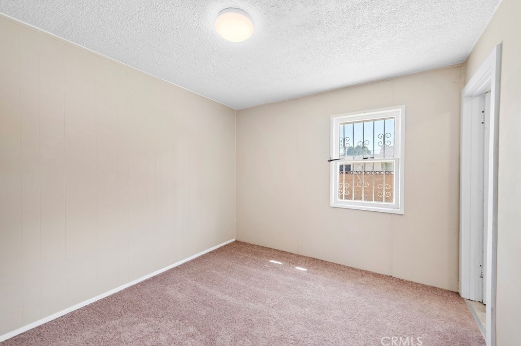 12225 Meadow Dr, Artesia CA  90701-7005 exterior