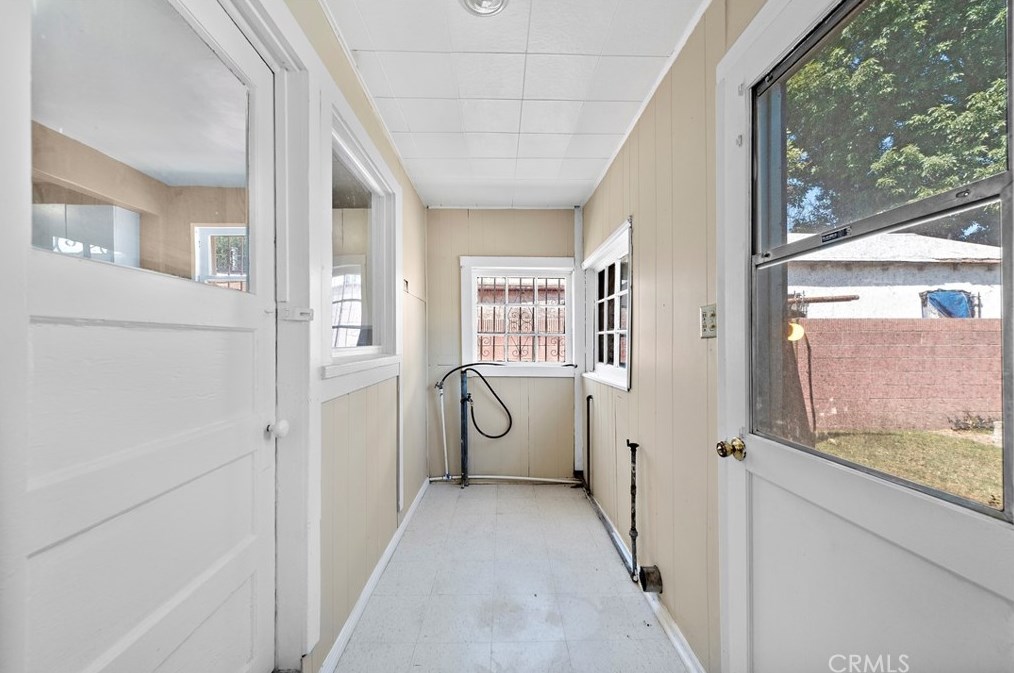 12225 Meadow Dr, Artesia CA  90701-7005 exterior