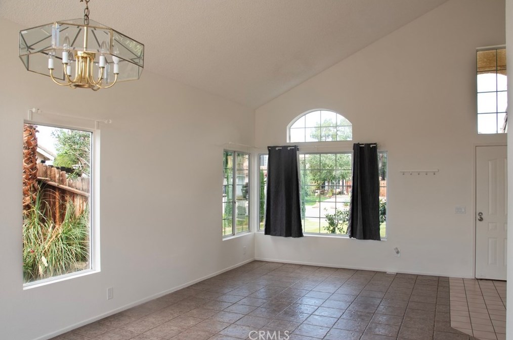 3234 Rollingridge Ave, Palmdale CA  exterior