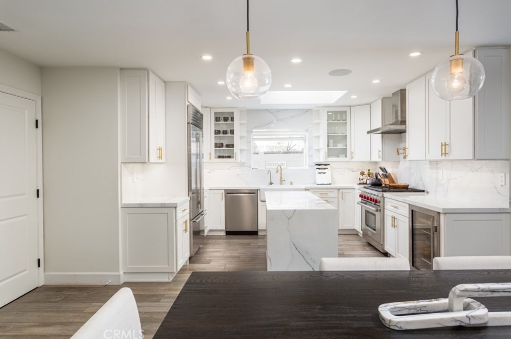 3102 Roanoke Ln, Costa Mesa CA  92626-3022 exterior