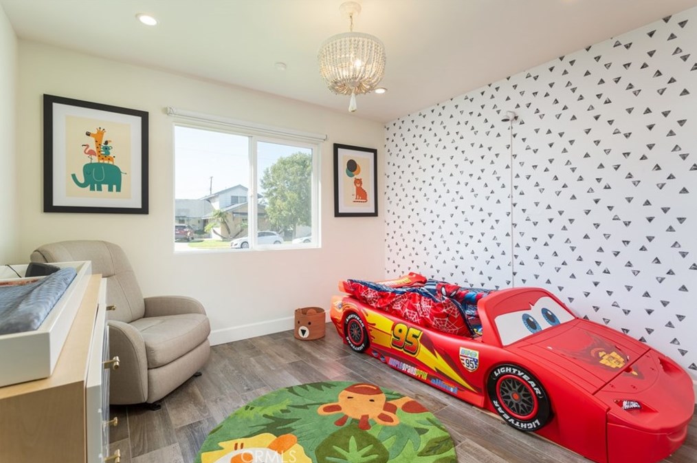 3102 Roanoke Ln, Costa Mesa CA  92626-3022 exterior