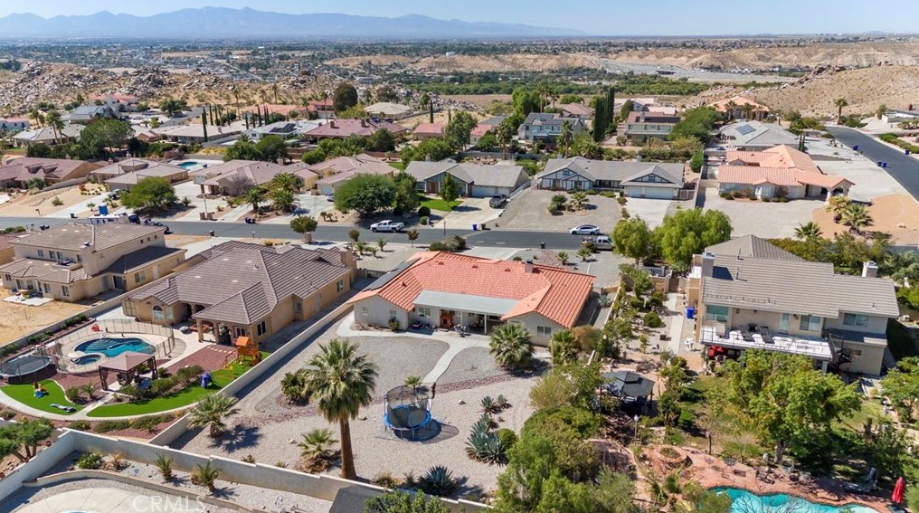 16269 Ridge View Dr, Apple Valley CA  92307-1271 exterior