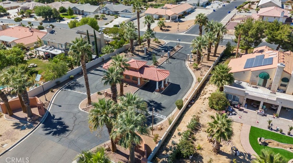 16269 Ridge View Dr, Apple Valley CA  92307-1271 exterior