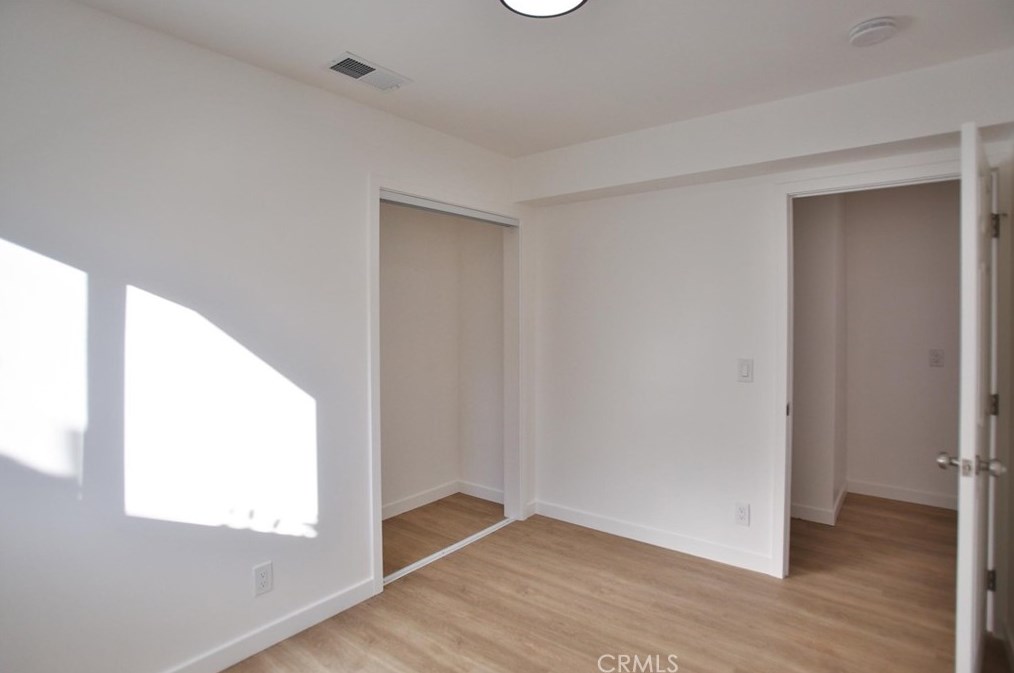 1804 46th St, Los Angeles CA  90058-1948 exterior