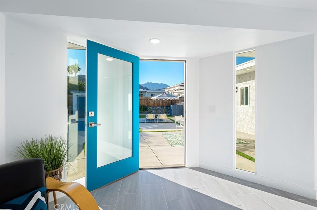 38855 Paradise Way, Cathedral City CA  92234-2356 exterior