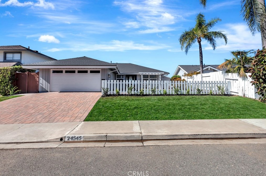24545 Los Serranos Dr, Laguna Beach CA  92677-2141 exterior