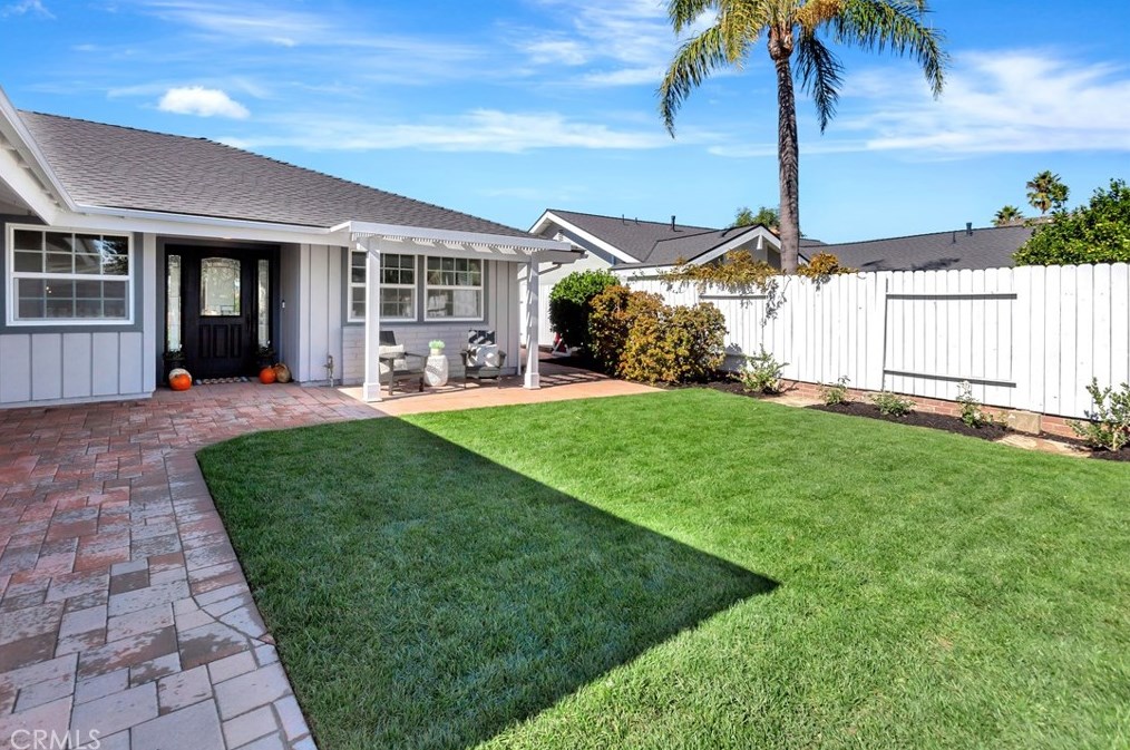 24545 Los Serranos Dr, Laguna Beach CA  92677-2141 exterior