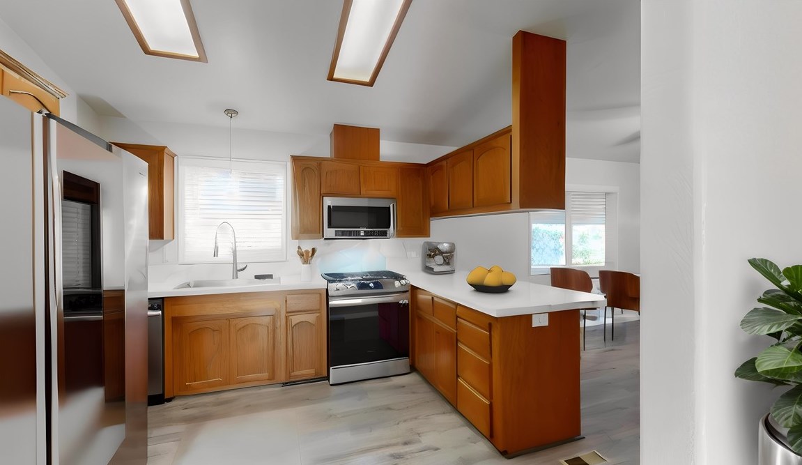 84 Seville, Tustin CA 92780-5958 exterior