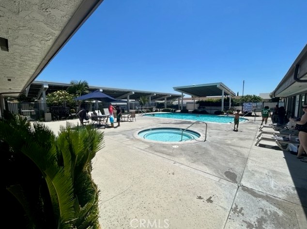 84 Seville, Tustin CA 92780-5958 exterior