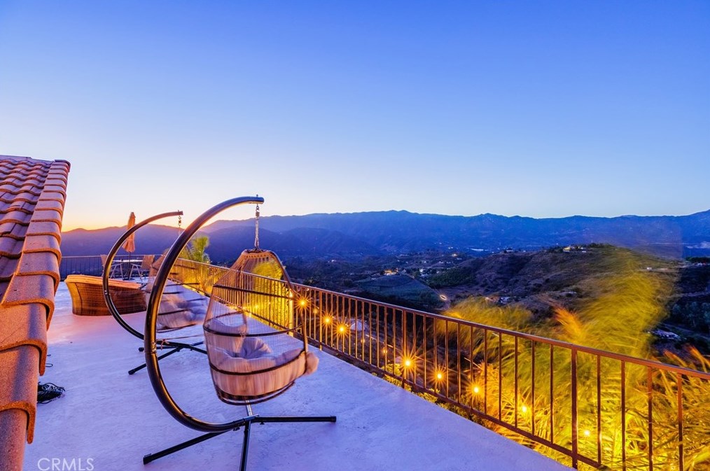 2375 Daily Dr, Fallbrook CA  92028-9101 exterior