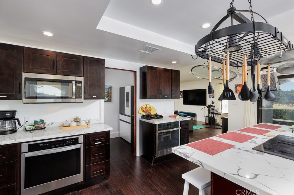 2375 Daily Dr, Fallbrook CA  92028-9101 exterior
