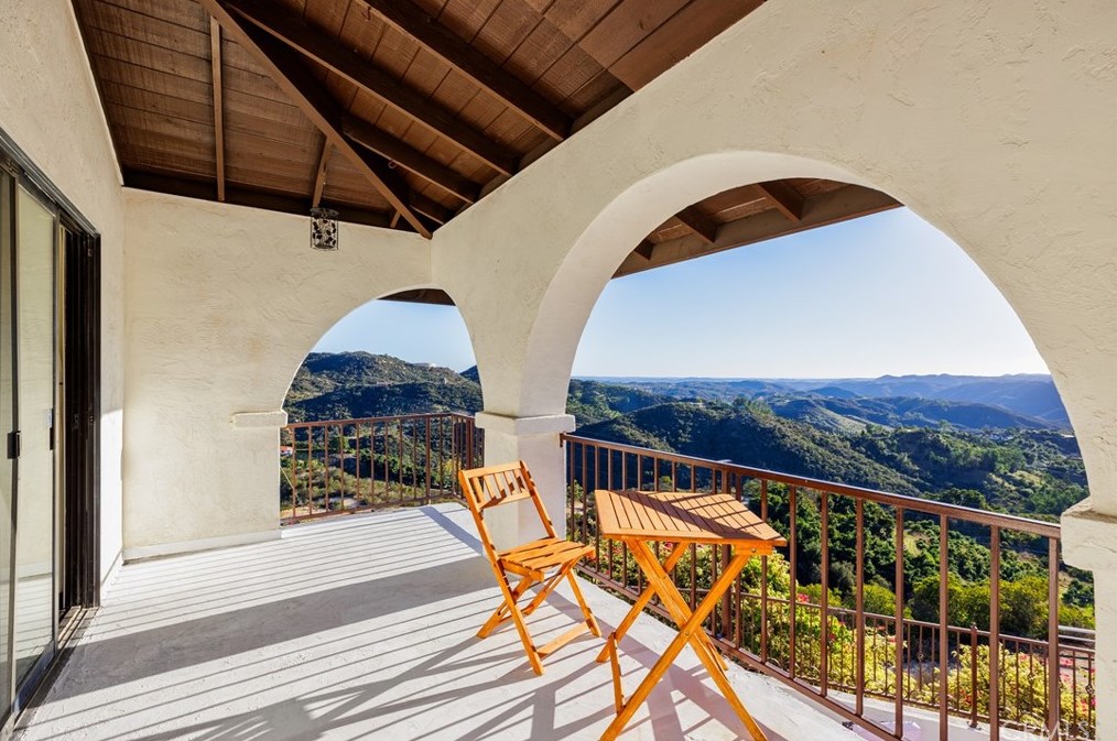 2375 Daily Dr, Fallbrook CA  92028-9101 exterior
