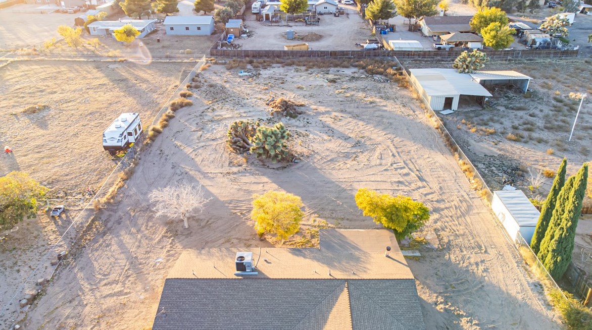 8898 8th Ave, Hesperia CA  92345-3963 exterior