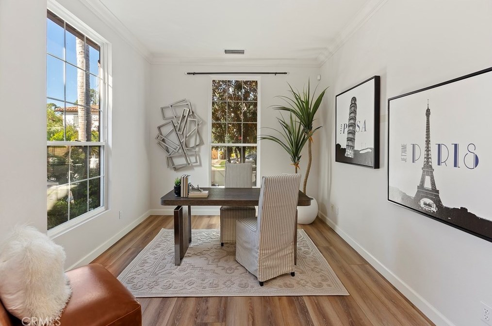 10 Hallwood, Irvine CA 92602-0944 exterior