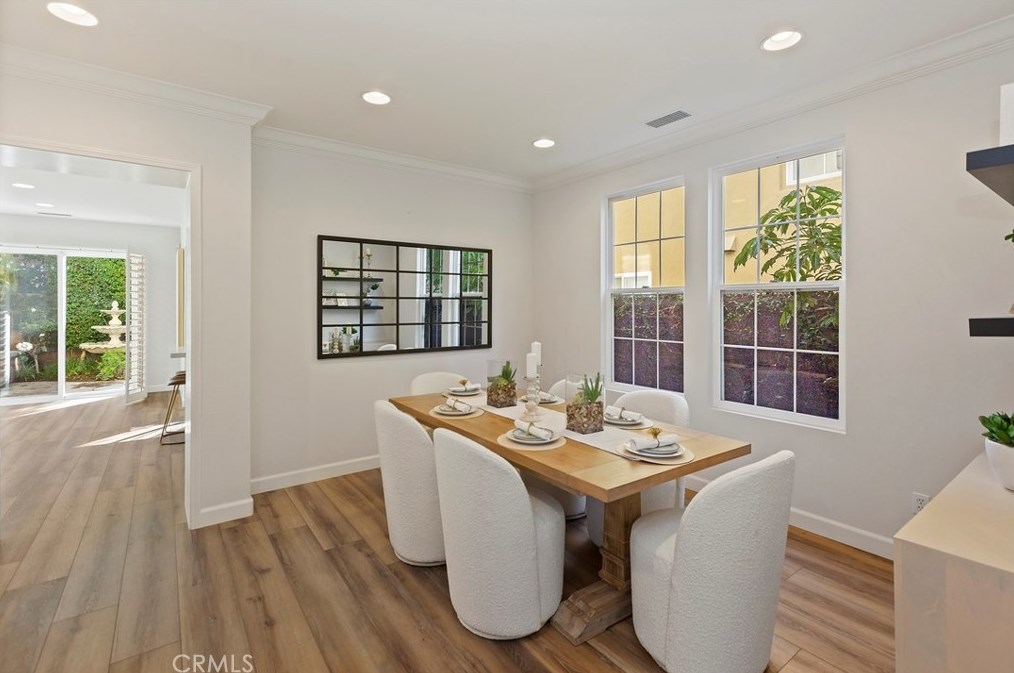 10 Hallwood, Irvine CA 92602-0944 exterior