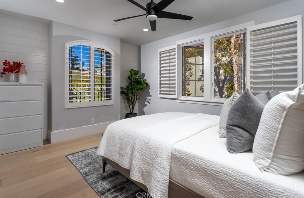 12 Clearview, Newport Beach CA  92657-1518 exterior