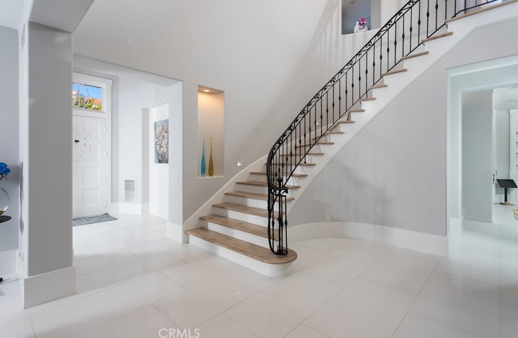 12 Clearview, Newport Beach CA  92657-1518 exterior