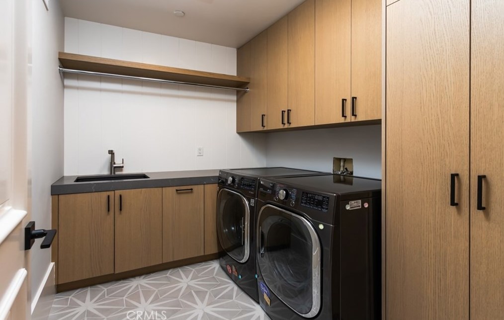 12 Clearview, Newport Beach CA  92657-1518 exterior