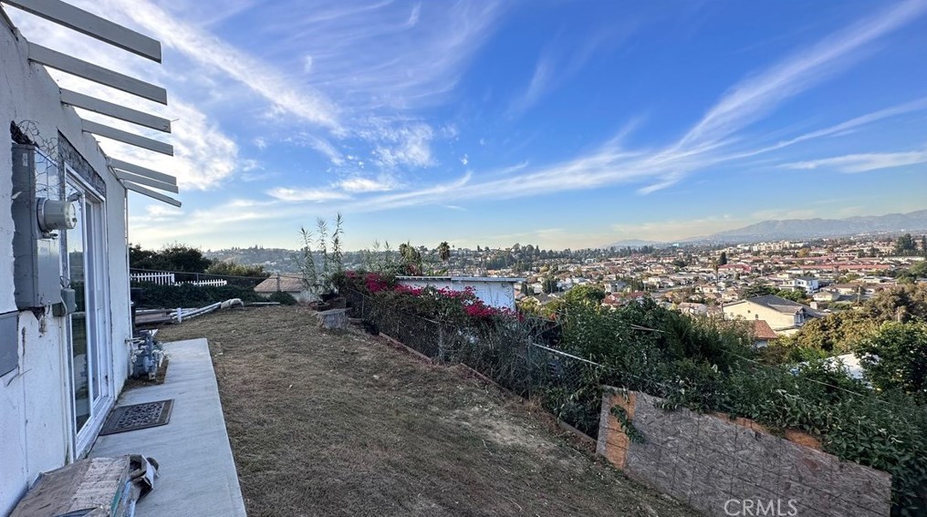 304 Graves Ave, Monterey Park CA  91755-4106 exterior