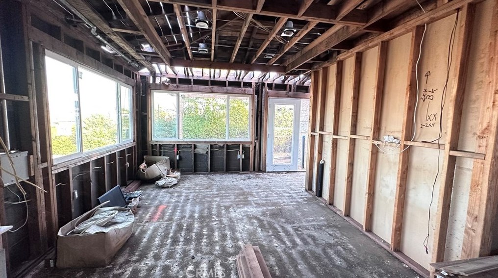 304 Graves Ave, Monterey Park CA  91755-4106 exterior