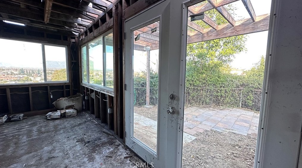 304 Graves Ave, Monterey Park CA  91755-4106 exterior