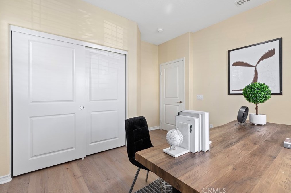 15510 Sonora St, Tustin CA  92782-1936 exterior