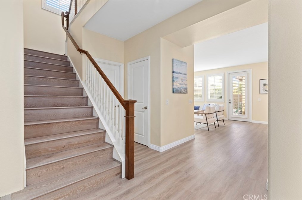 15510 Sonora St, Tustin CA  92782-1936 exterior