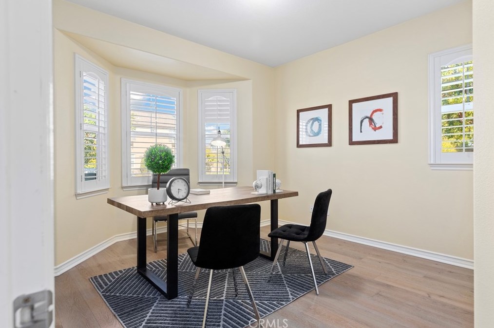 15510 Sonora St, Tustin CA  92782-1936 exterior