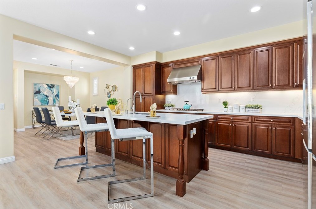 15510 Sonora St, Tustin CA  92782-1936 exterior