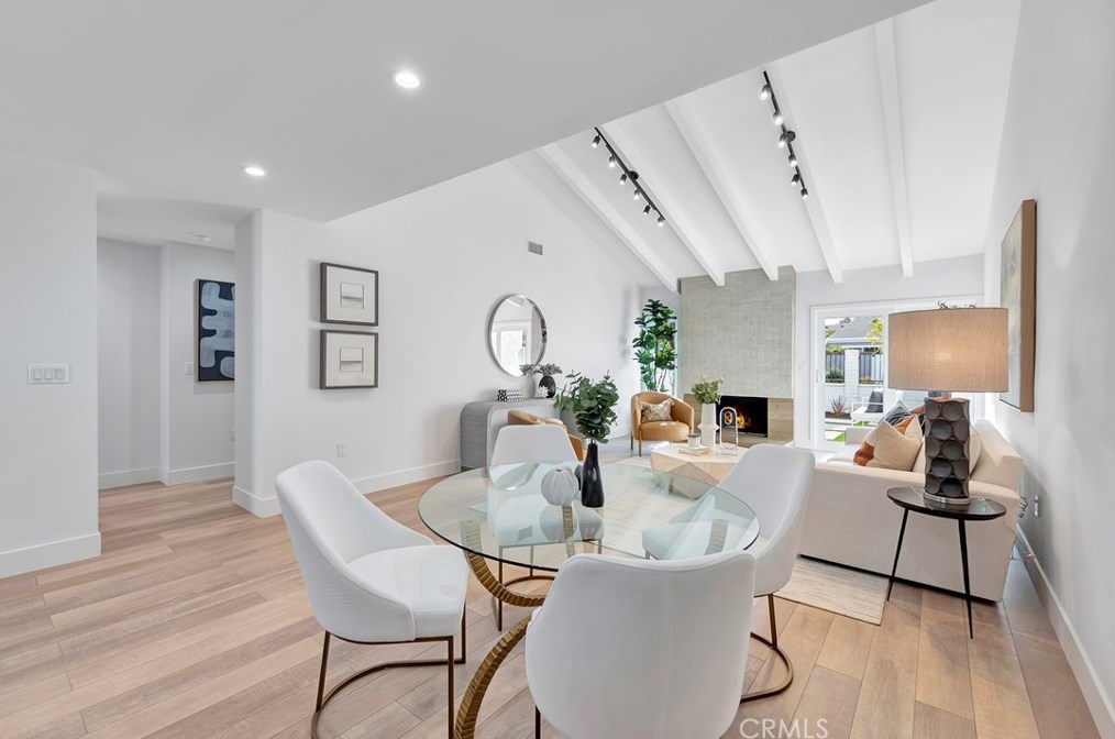 11 Whitewood Way, Irvine CA  92612-2722 exterior