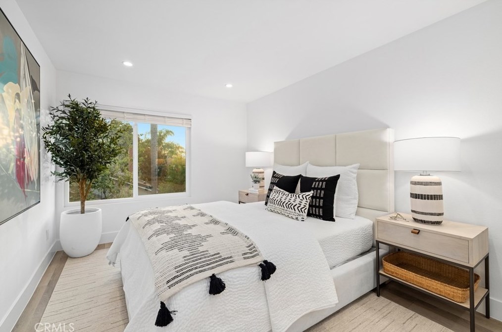 48 Sandpiper, Irvine CA  92604-3685 exterior