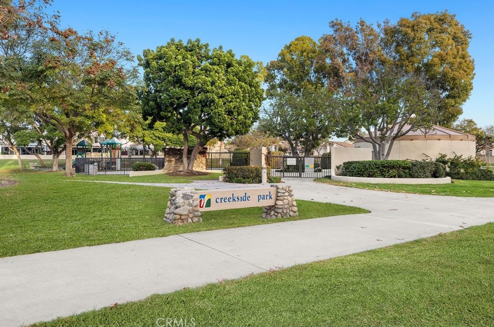 48 Sandpiper, Irvine CA  92604-3685 exterior