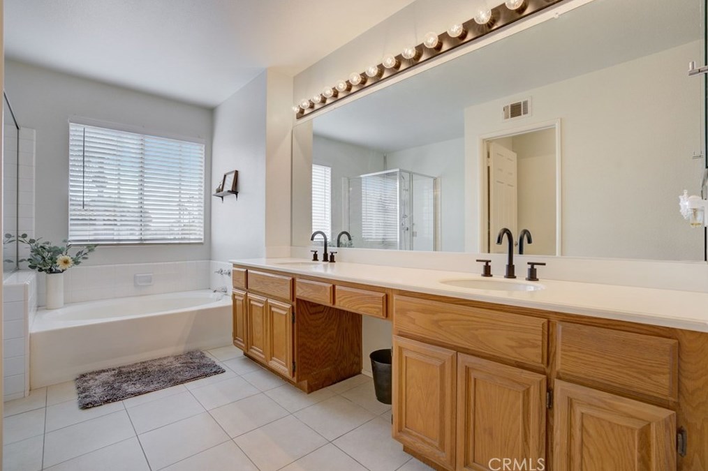 35 Pappagallo Pt, Laguna Beach CA  92656-1377 exterior