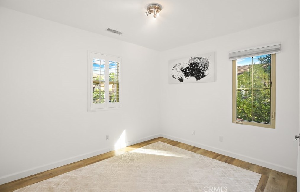 44 Pawprint, Irvine CA  92618-8862 exterior