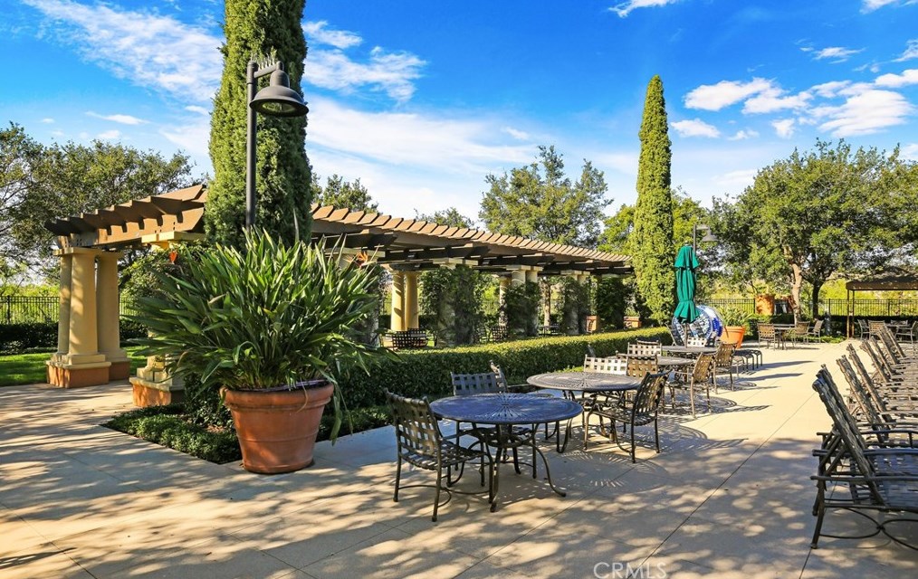 44 Pawprint, Irvine CA  92618-8862 exterior