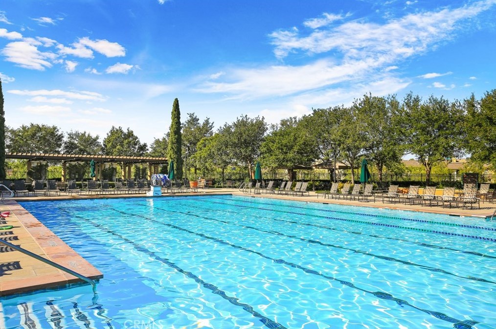 44 Pawprint, Irvine CA  92618-8862 exterior