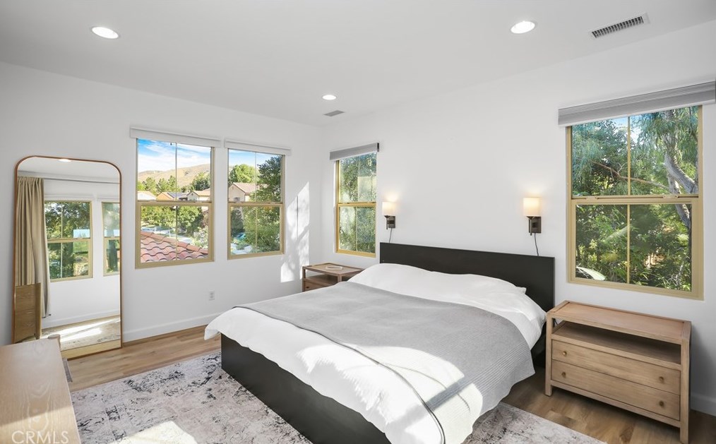 44 Pawprint, Irvine CA  92618-8862 exterior