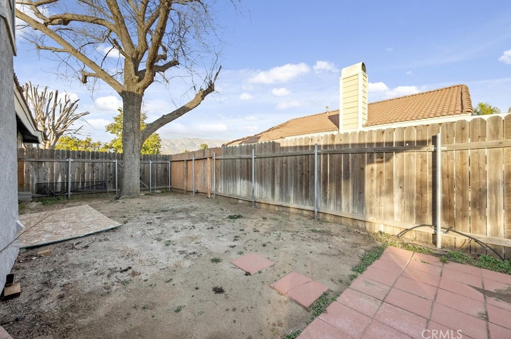 509 Cynthia St, Beaumont CA  92223-4743 exterior