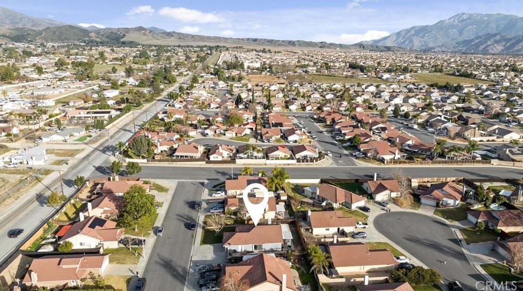 509 Cynthia St, Beaumont CA  92223-4743 exterior