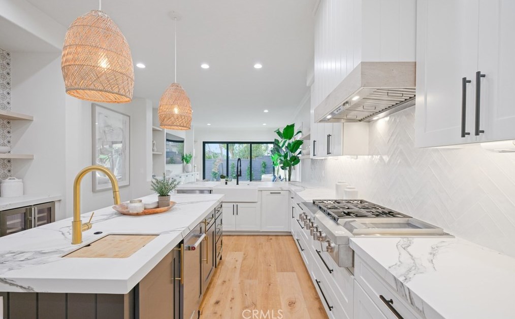 6507 Havenwood Cir, Huntington Beach CA  92648-6621 exterior