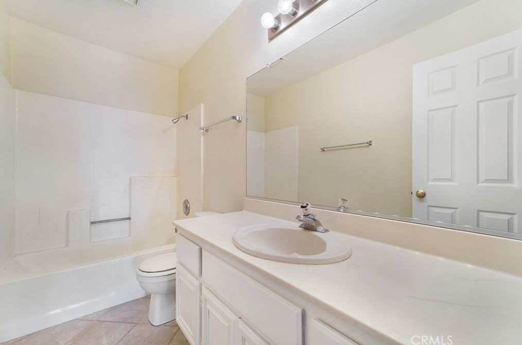 5089 Trojan Ct, Riverside CA  92507-6056 exterior