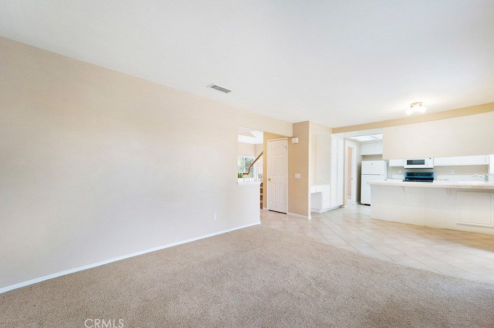 5089 Trojan Ct, Riverside CA  92507-6056 exterior