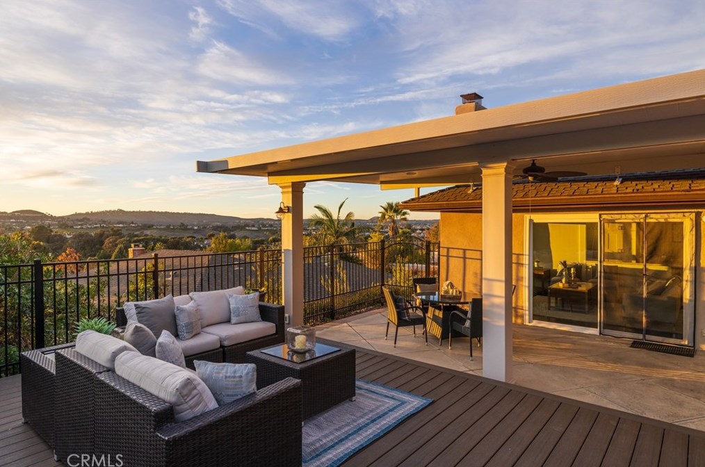 24942 Monte Verde Dr, Laguna Beach CA  92677-1529 exterior