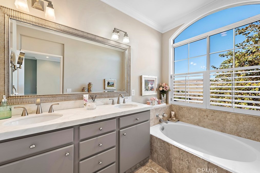 161 Seacountry Ln, Trabuco Canyon CA  92688-5557 exterior