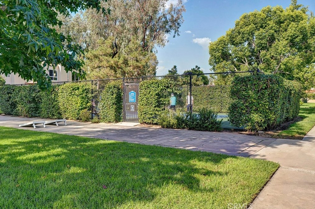 17 Butler St, Irvine CA  92612-2724 exterior